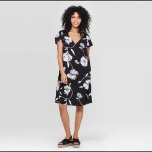 A New Day Floral V-Neck Dress Size M